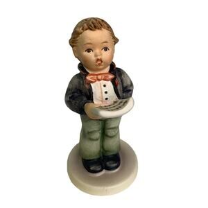 Vintage 1985 Hummel Goebel #258 Soloist Singer Collectible Ceramic Figurine